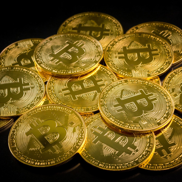 Banner-Bitcoin-Gold_1080x1080